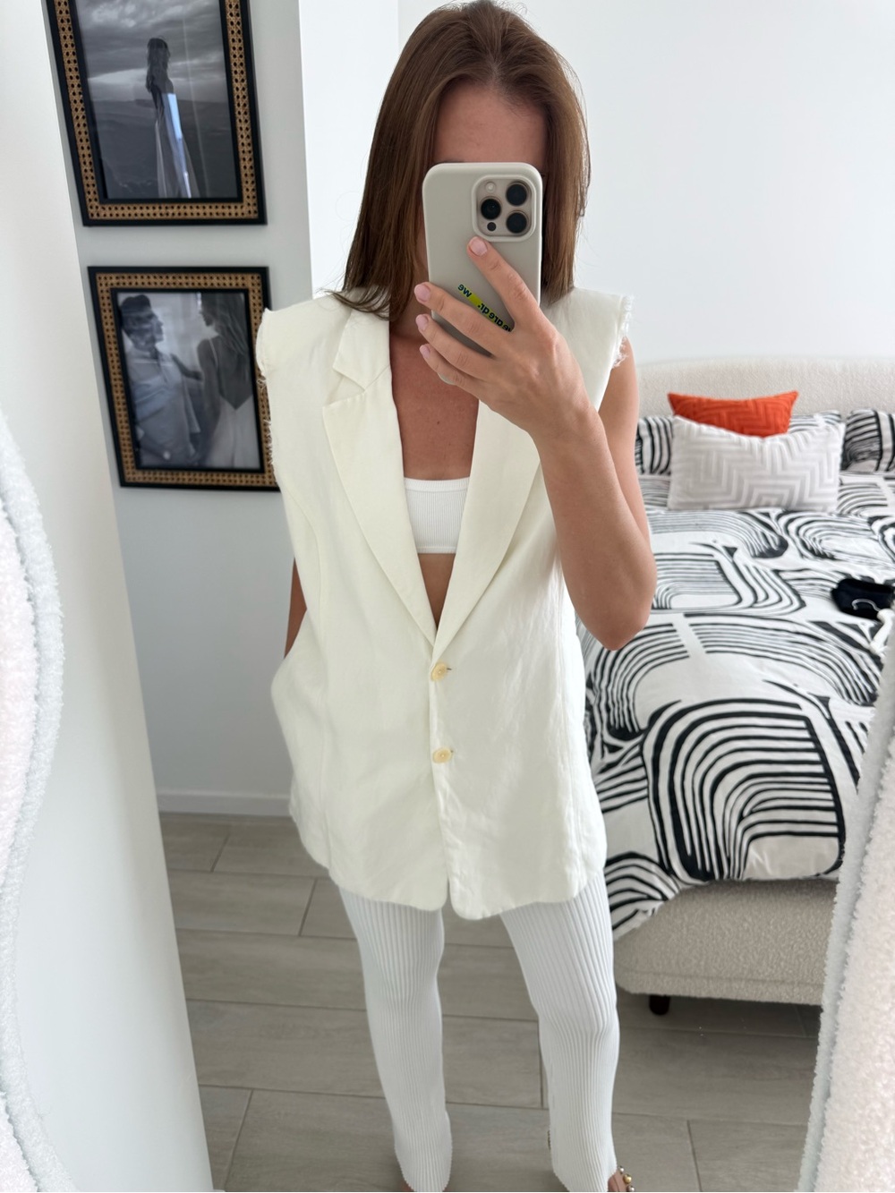 H&M Off-White Sleeveless Blazer Vest